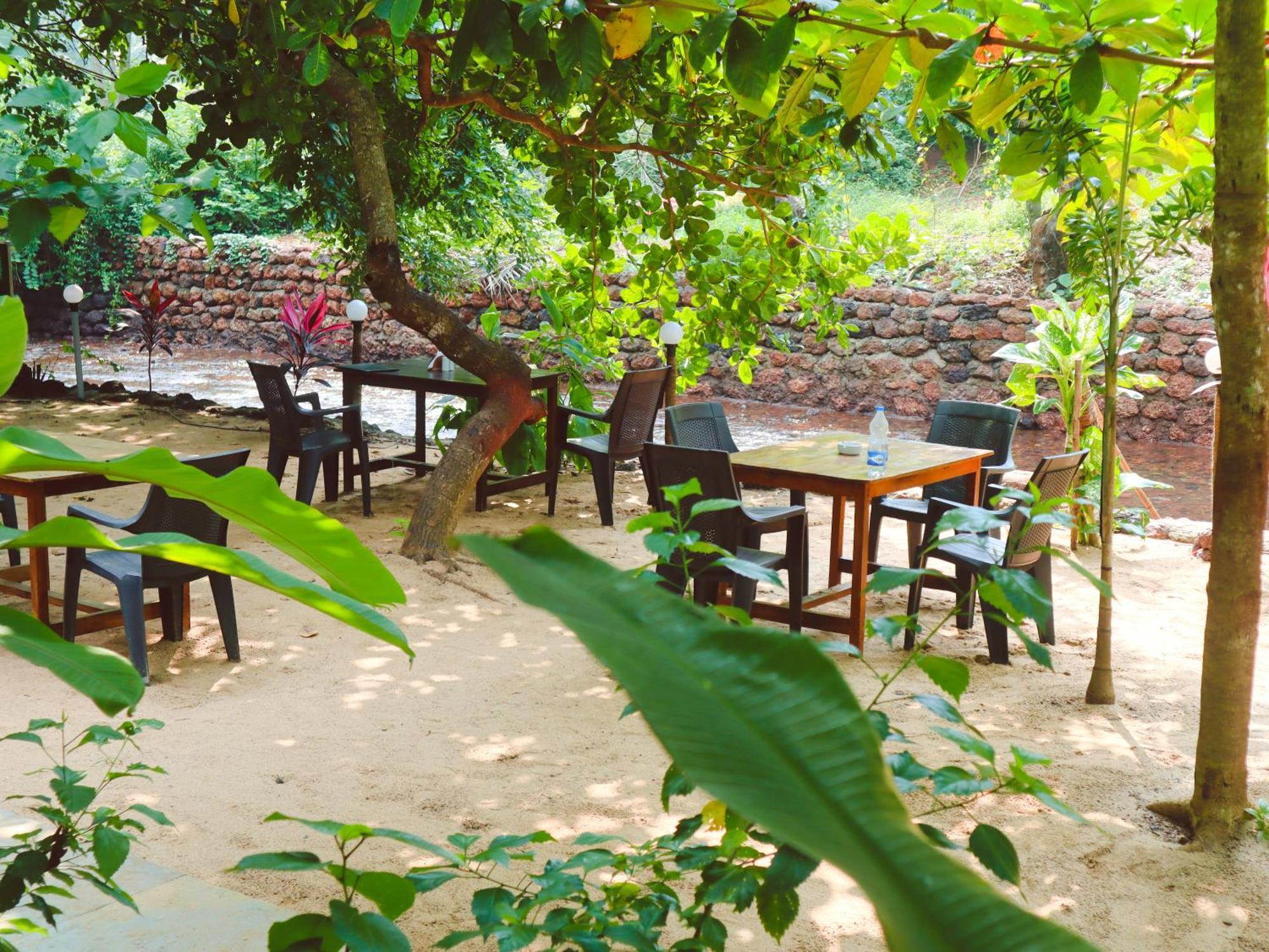 Samyama Retreat Hotel Cola Luaran gambar