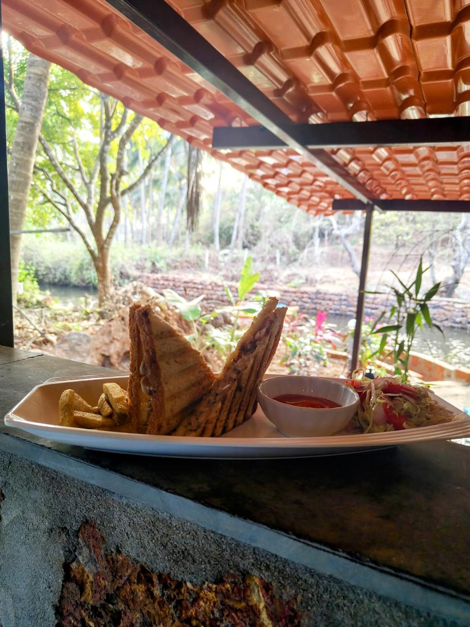 Samyama Retreat Hotel Cola Luaran gambar